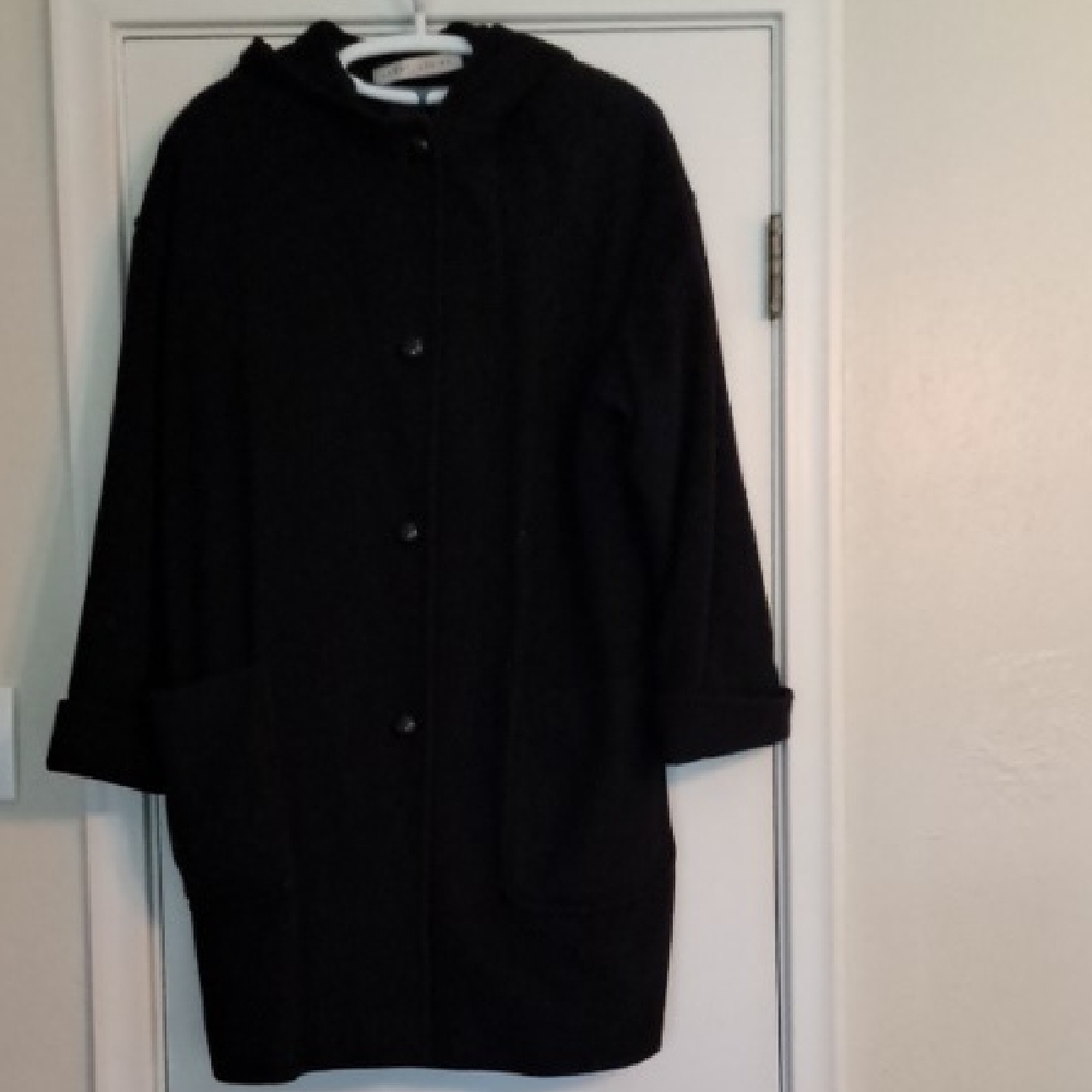 Larry Levine Black Cape Jacket Elegant Tailored Design